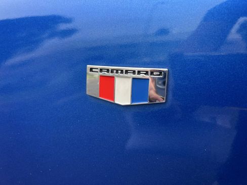 Used 2016 Chevrolet Camaro LT RWD image 8