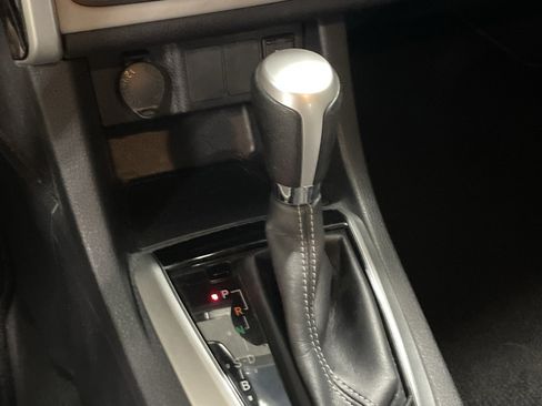 Used 2017 Toyota Corolla LE image 26