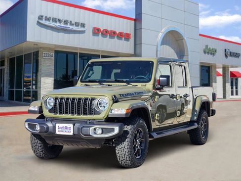 New 2026 Jeep Gladiator Sport image 2
