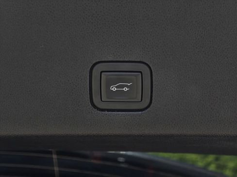 Used 2024 Cadillac XT6 Premium Luxury w/ LPO, Floor Liner Package AWD/4WD image 13