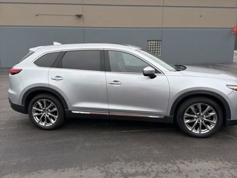 Used 2019 MAZDA CX-9 Signature image 2