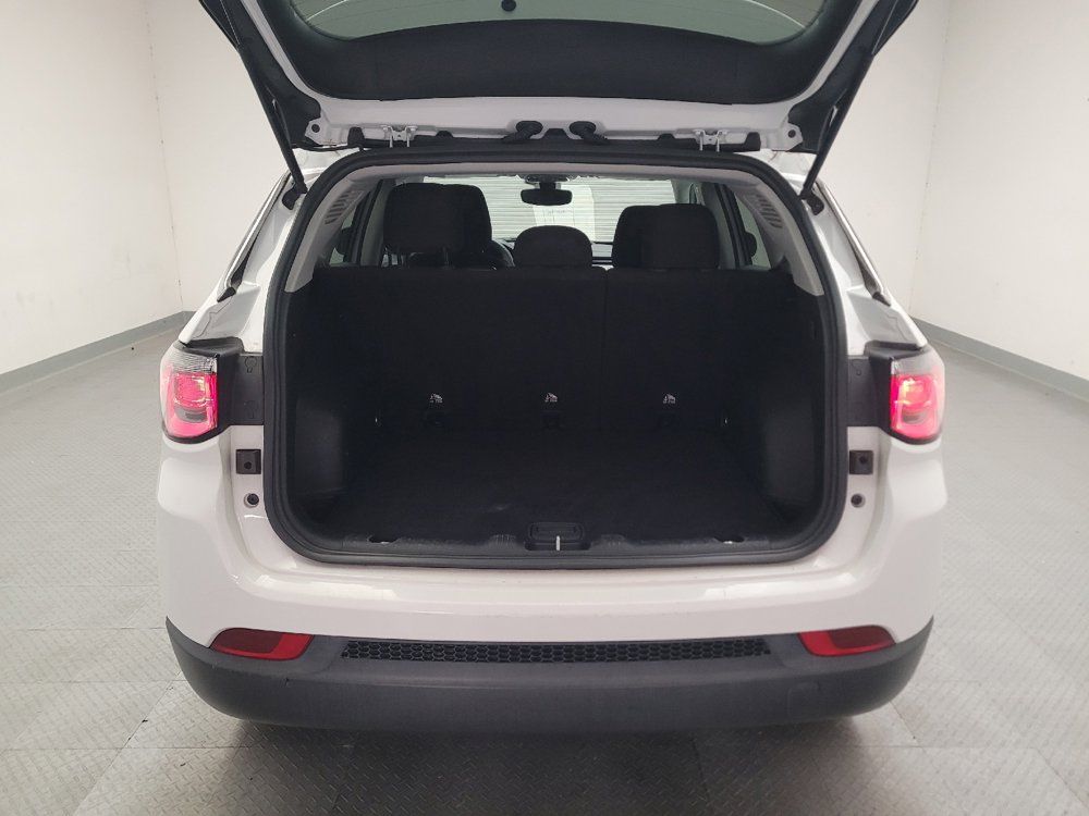 Used 2022 Jeep Compass Sport AWD/4WD image 29