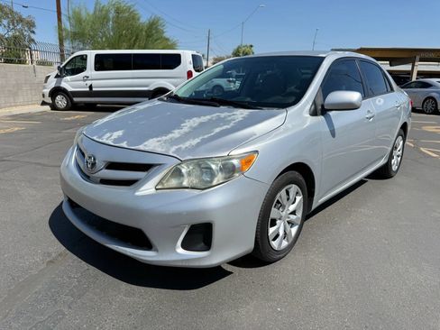Used 2012 Toyota Corolla LE FWD image 1