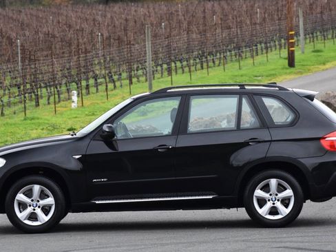 Used 2010 BMW X5 xDrive30i image 17