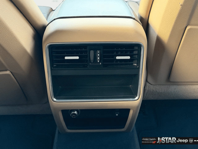 Used 2021 Porsche Cayenne AWD/4WD image 25