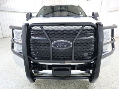 Used 2018 Ford F250 XL w/ Power Equipment Group image 7