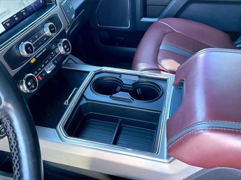 Used 2022 Ford F250 Platinum w/ FX4 Off-Road Package image 17