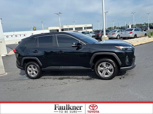 Certified 2022 Toyota RAV4 XLE AWD/4WD image 4