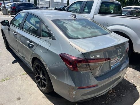 Used 2025 Honda Civic Sport image 5