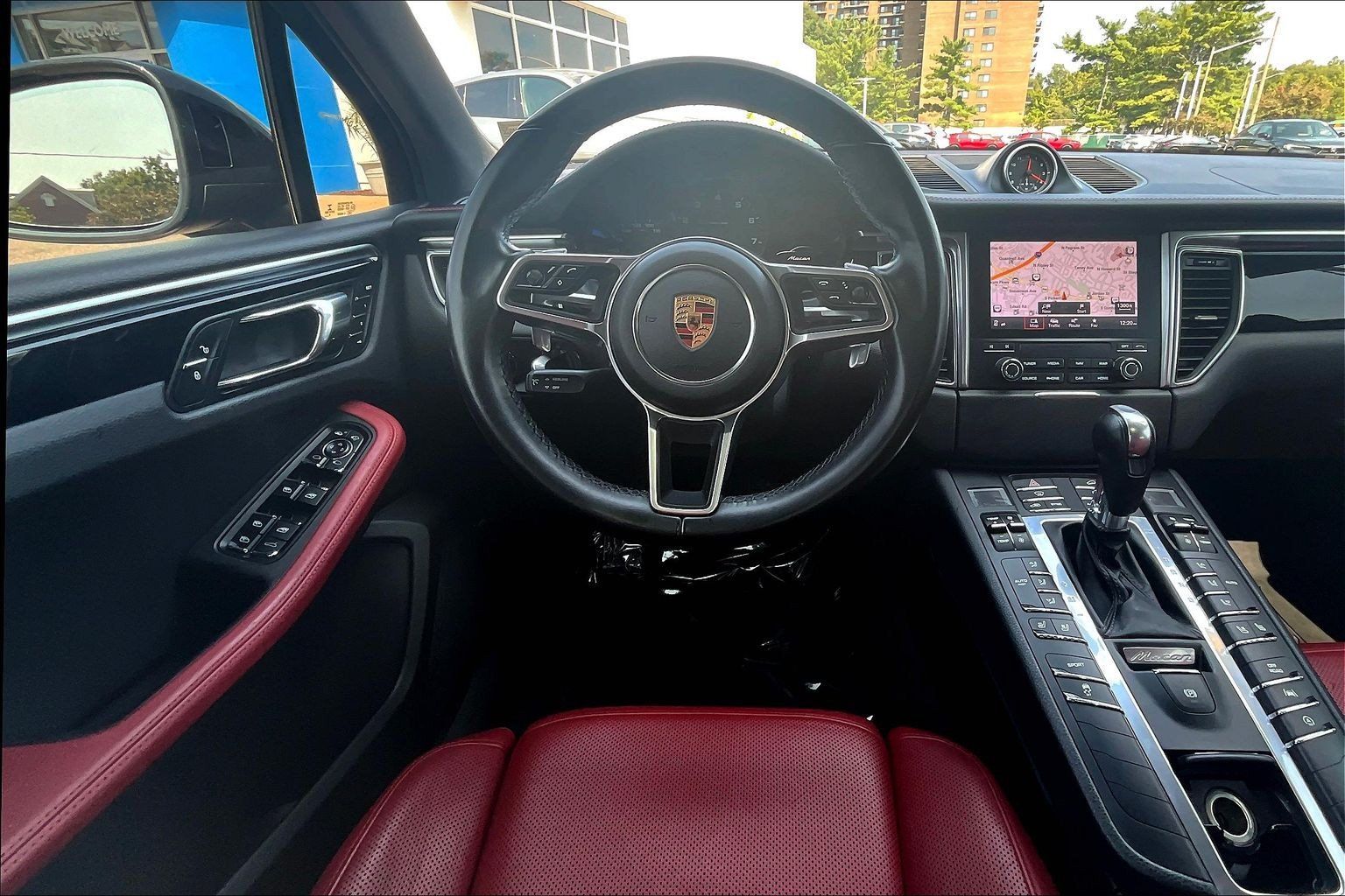 Used 2017 Porsche Macan w/ Premium Package Plus AWD/4WD image 5