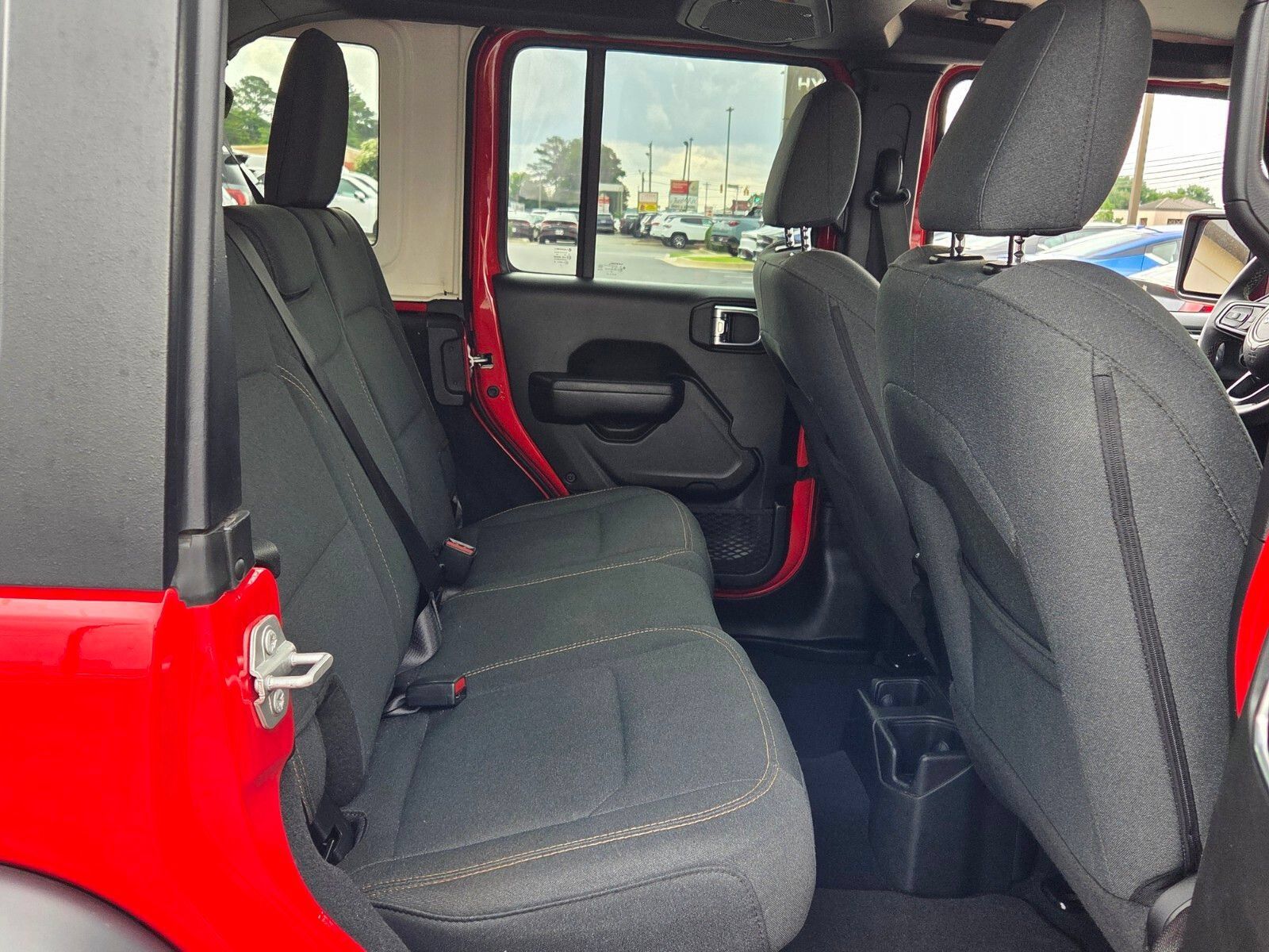 Used 2025 Jeep Wrangler Unlimited Sport AWD/4WD image 14