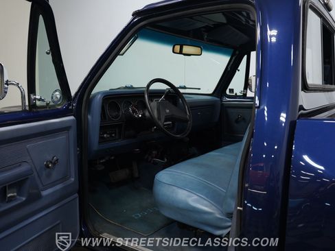 Used 1988 Dodge D/W Truck 250 AWD/4WD image 4