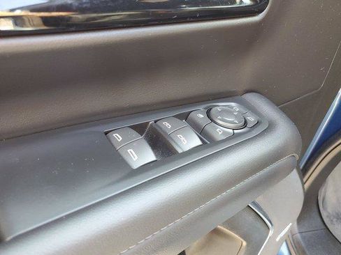 Used 2025 Chevrolet Tahoe LT w/ Comfort Package AWD/4WD image 15