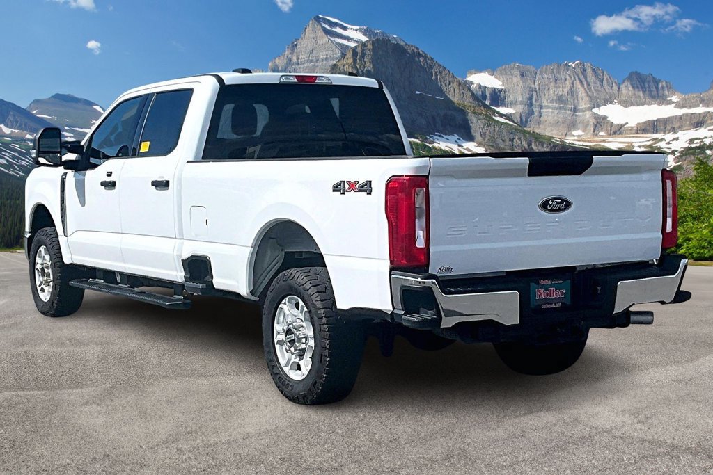 Used 2025 Ford F350 XLT AWD/4WD image 13
