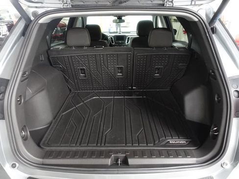 Used 2024 Chevrolet Equinox LT w/ LPO, Floor Liner Package FWD image 20