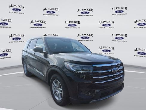 New 2026 Ford Explorer Active RWD image 7
