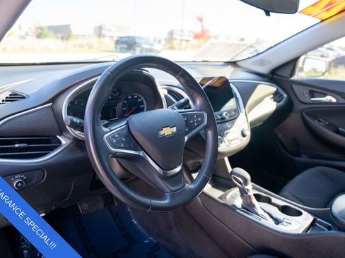 Used 2022 Chevrolet Malibu RS image 18