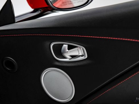 Used 2019 Aston Martin V8 Vantage Coupe image 84