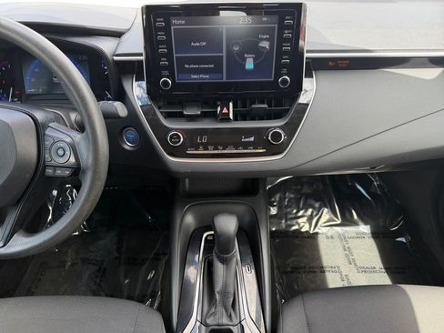 Used 2020 Toyota Corolla LE FWD image 12