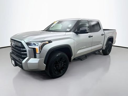 Used 2026 Toyota Tundra SR5 AWD/4WD image 3