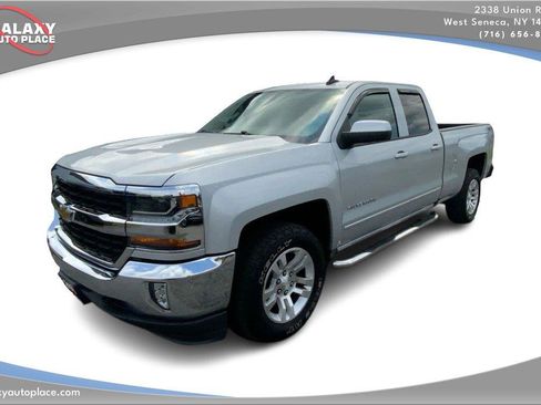 Used 2018 Chevrolet Silverado 1500 LT w/ All Star Edition AWD/4WD image 1