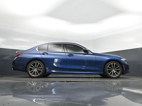 Used 2022 BMW 330i Sedan w/ Premium Package 2 image 43