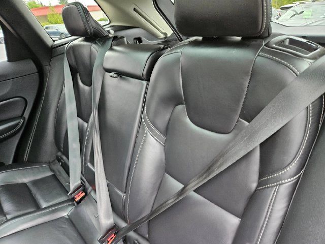 Certified 2023 Volvo XC60 T8 Ultimate w/ Protection Package AWD/4WD image 14