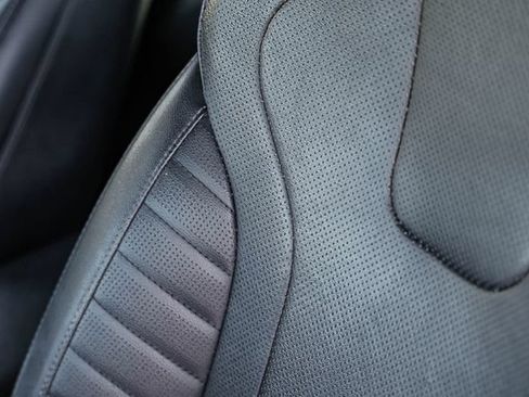 Used 2021 Hyundai Elantra Limited FWD image 29