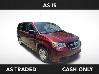 Used 2018 Dodge Grand Caravan SE w/ UConnect Hands-Free Group