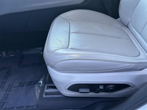 Used 2022 Jeep Grand Cherokee Overland image 25