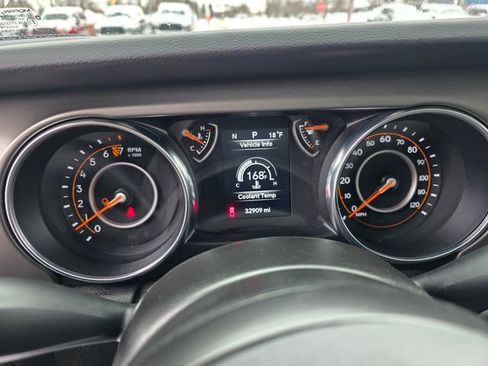 Used 2022 Jeep Gladiator Sport image 21
