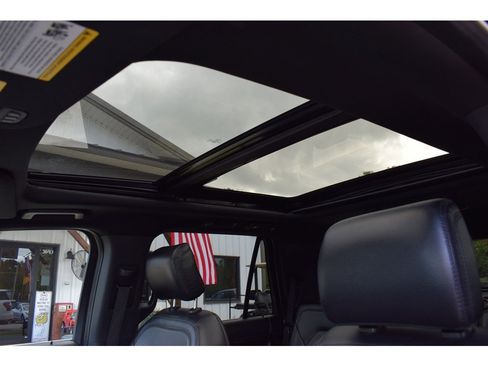 Used 2020 Ford Expedition Limited image 19