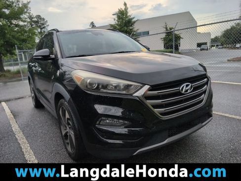 Used 2016 Hyundai Tucson Limited w/ Option Group 03 FWD image 1