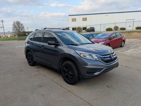 Used 2015 Honda CR-V LX image 3