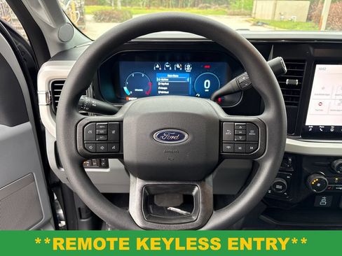 New 2026 Ford F250 XLT w/ XLT Premium Package AWD/4WD image 16