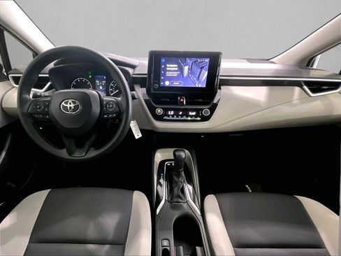 Used 2024 Toyota Corolla LE image 16