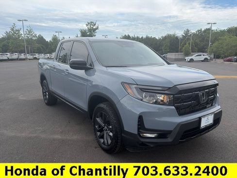 Used 2024 Honda Ridgeline Sport image 1