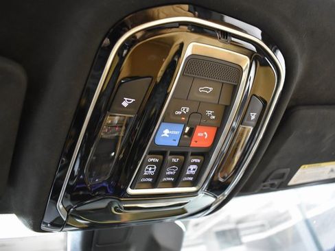 Used 2022 Jeep Grand Cherokee Summit image 48