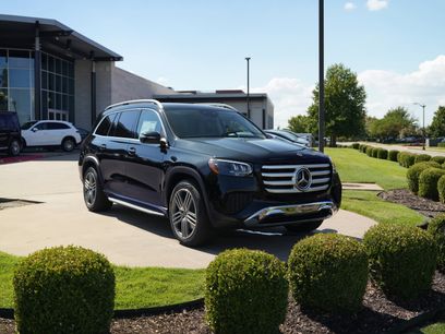 New 2026 Mercedes-Benz GLS 450 4MATIC