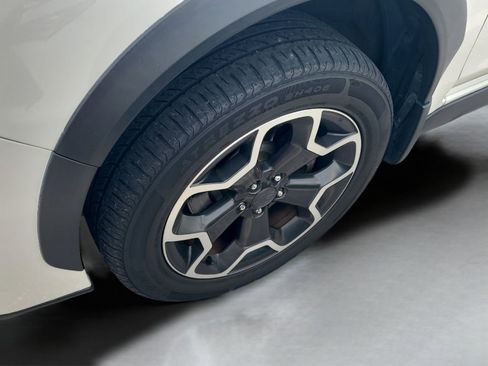 Used 2015 Subaru Crosstrek 2.0i Limited image 10