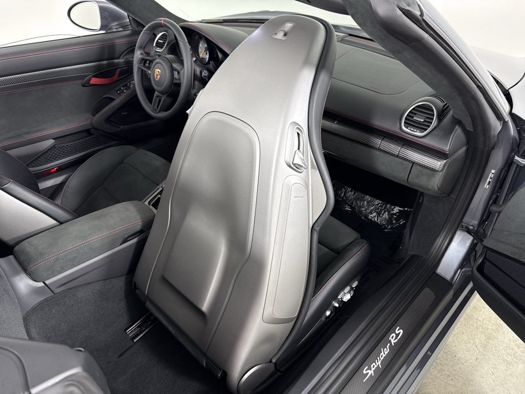 Certified 2024 Porsche 718 Boxster Spyder RS RWD image 23