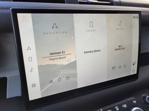 Used 2025 Land Rover Defender 110 S image 36