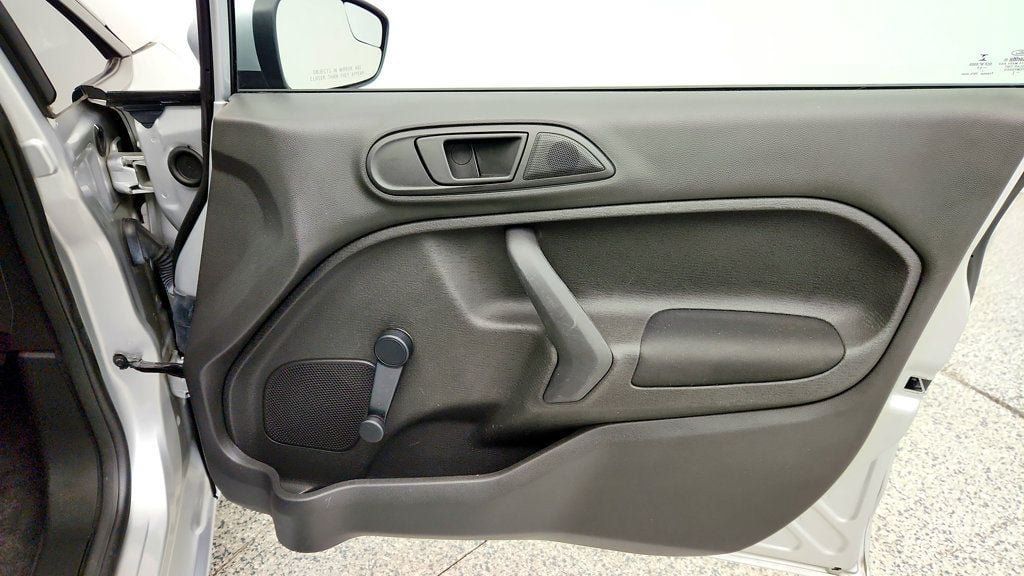 Used 2017 Ford Fiesta S FWD image 21