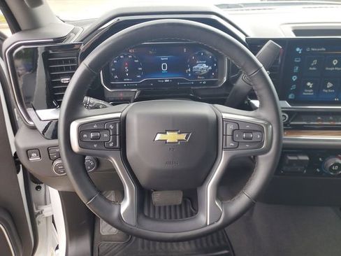 Used 2025 Chevrolet Silverado 1500 LT image 21