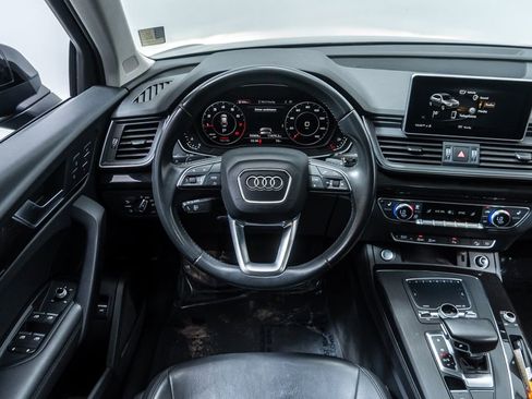Used 2020 Audi Q5 Premium Plus w/ Premium Plus Package AWD/4WD image 14