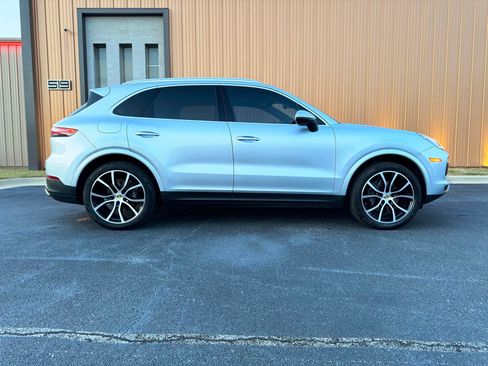 Used 2019 Porsche Cayenne AWD/4WD image 7