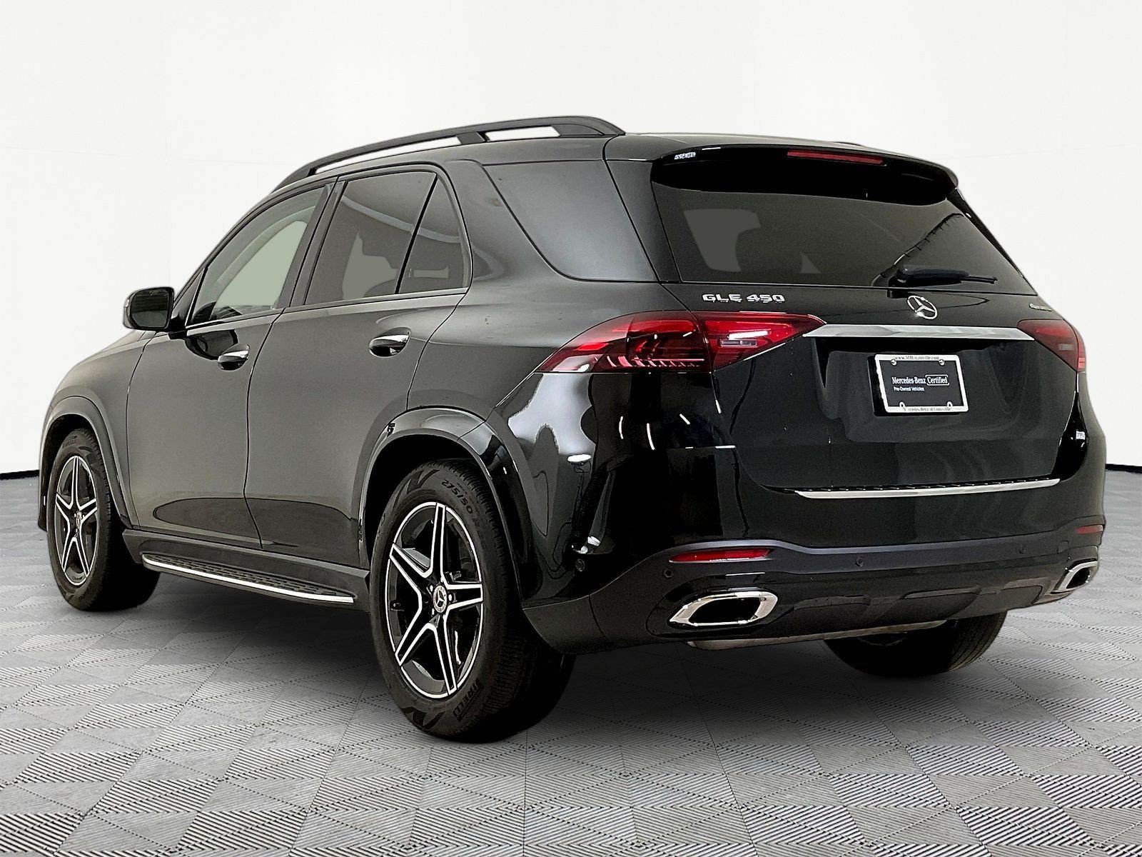 Certified 2024 Mercedes-Benz GLE 450 4MATIC image 4
