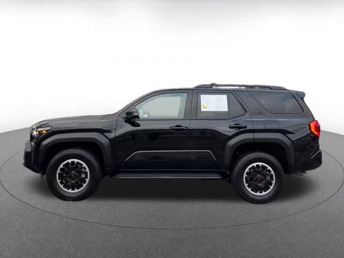 Used 2025 Toyota 4Runner TRD Off-Road image 9