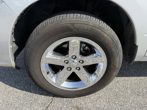 Used 2016 RAM 1500 Express image 16