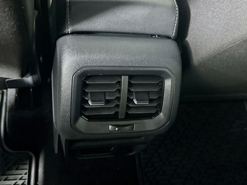 Used 2024 Volkswagen Tiguan S image 27